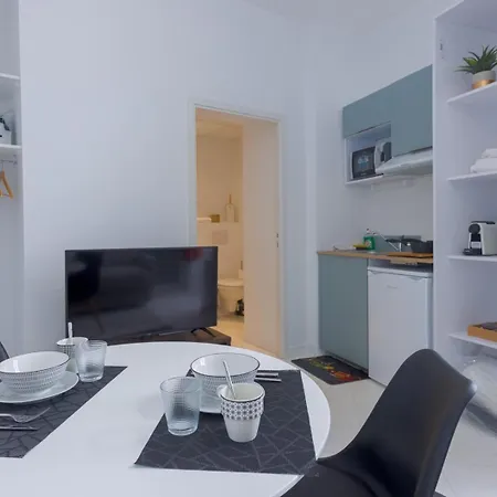 Apartment Le Mimont Studio Prado Central Et Calme, Sejours En Couple Ou Congres Cannes